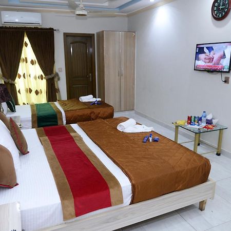 Hotel Deluxe 拉合尔 外观 照片