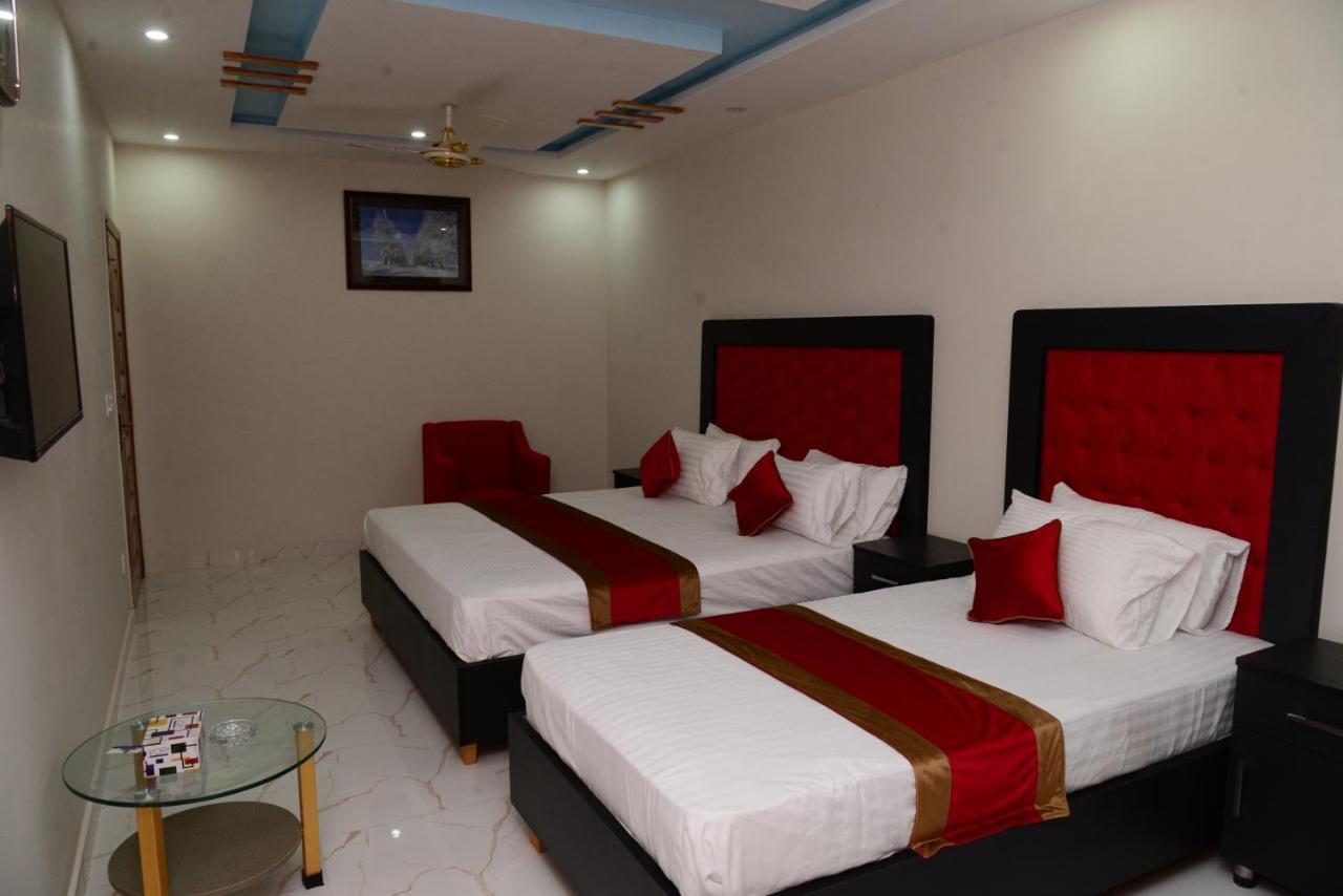 Hotel Deluxe 拉合尔 外观 照片