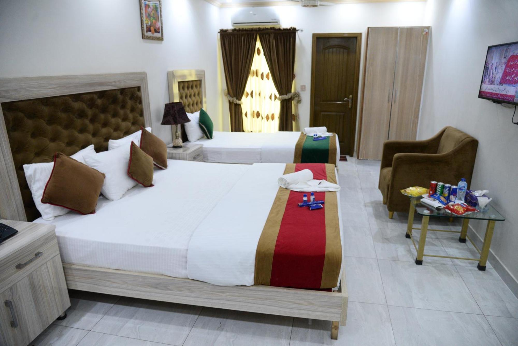 Hotel Deluxe 拉合尔 外观 照片
