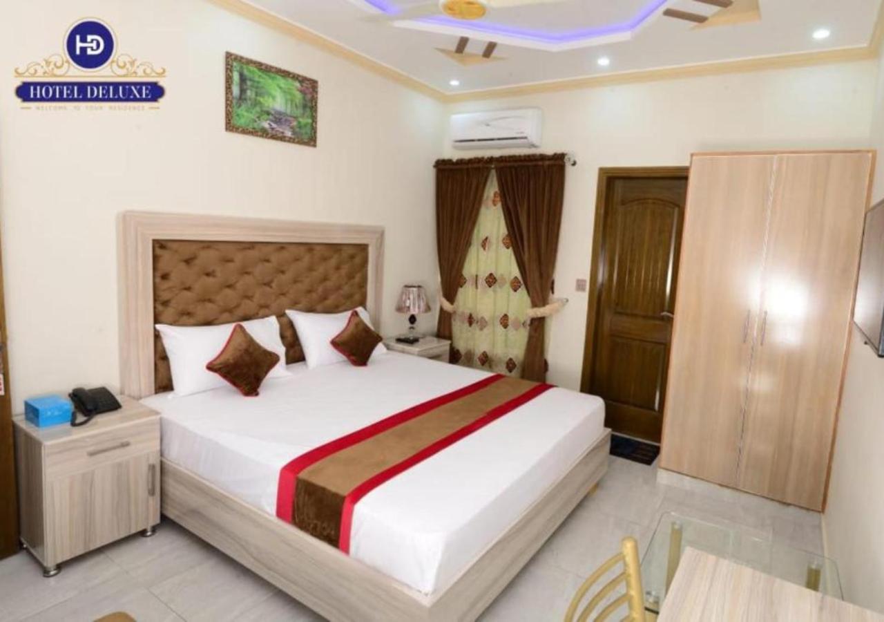 Hotel Deluxe 拉合尔 外观 照片